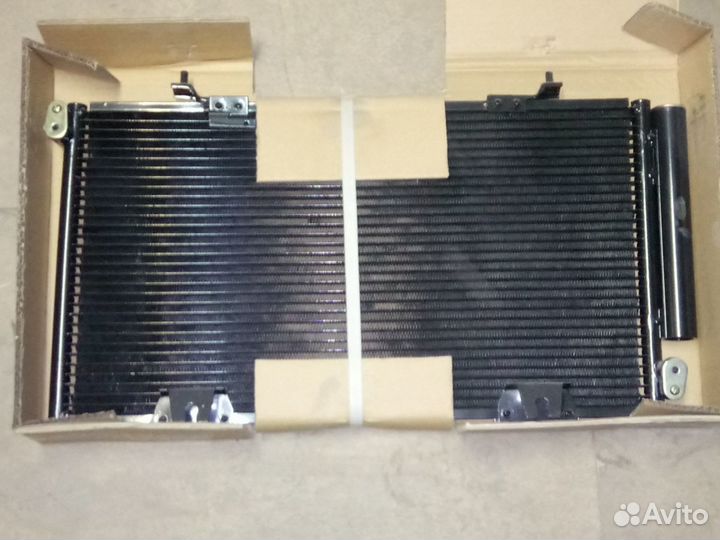 Радиатор кондиционера GM Toyota Kia