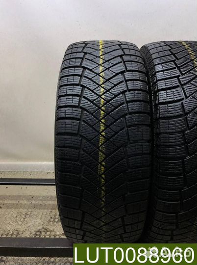 Pirelli Ice Zero FR 215/55 R17 98Y