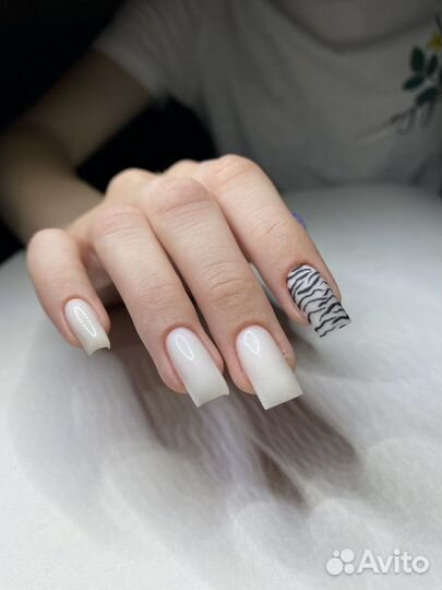Маникюр