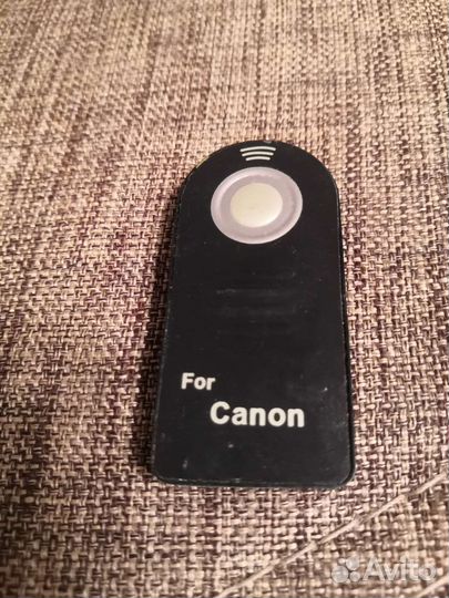 Зеркальный фотоаппарат canon 550d