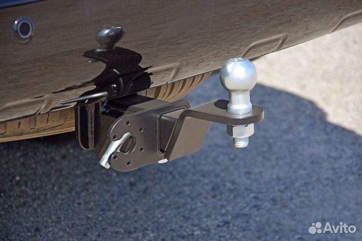 Фаркоп toyota LC 200 c 2007 съемный квадрат