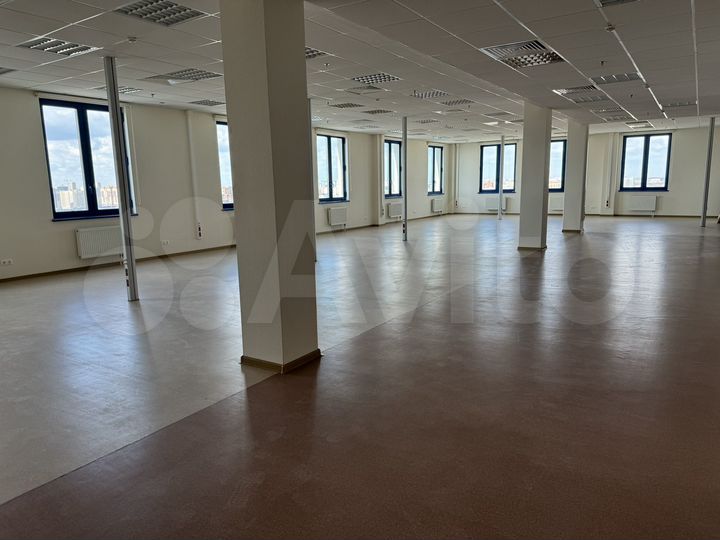 Офис, 600 м²