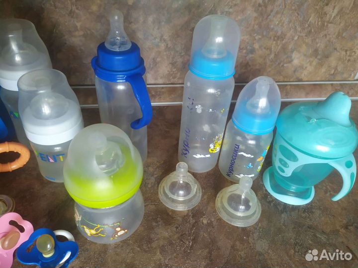 Бутылочки, ниблер, поильники, пустышки