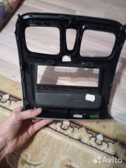 Рамка Рено Логан 2