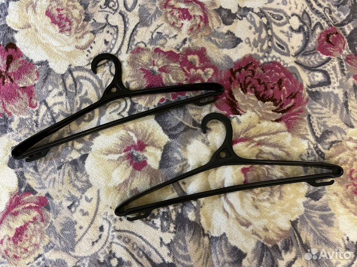 Вешалки плечики для одежды