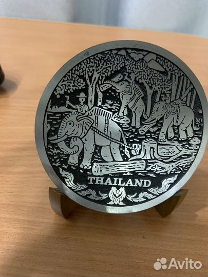 Медальон 2х сторонний. Рельефный на металле 9 см