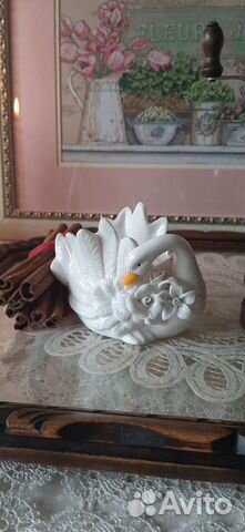 Фарфоровая конфетница, салфетница лебедь/ новая