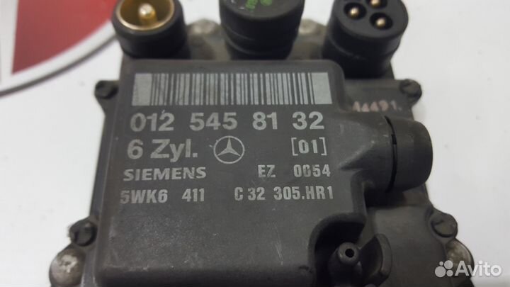 Блок управления зажиганием (коммутатор) W140