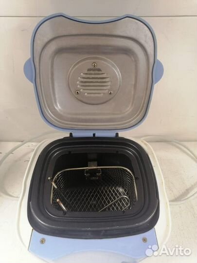 Фритюрница Vitek VT-1538 750Вт