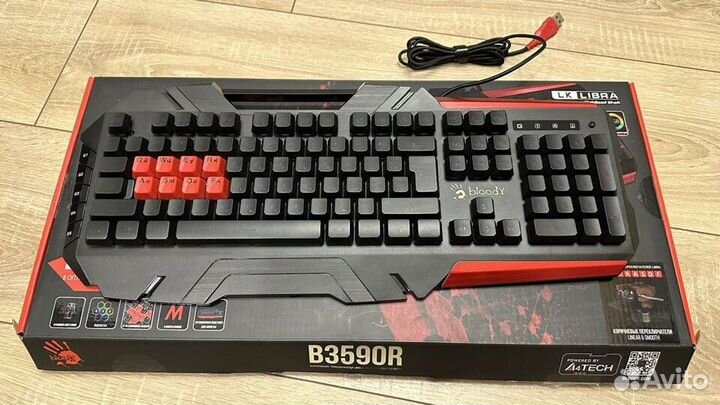 Игровая клавиатура с подсветкой Bloody B3590r