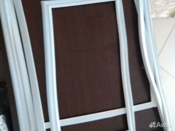 Уплотнитель резинка на холодильник запчасти