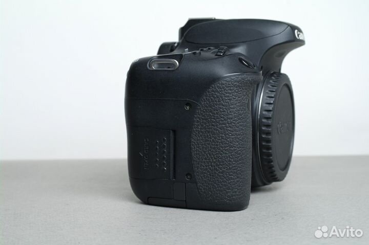 Фотоаппарат Canon 760D body