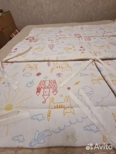 Бортики в кроватку