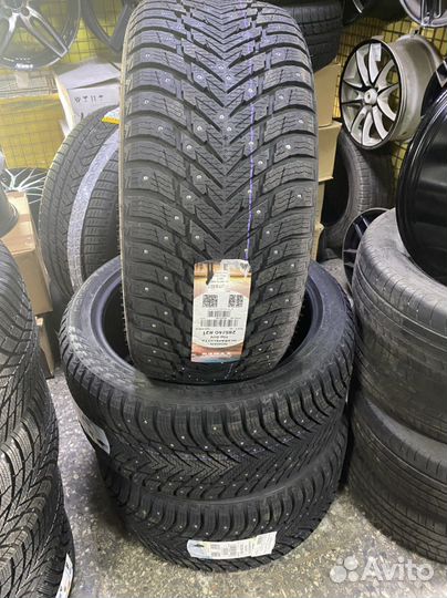 Nokian Tyres Hakkapeliitta 10p SUV 295/35 R21 107T