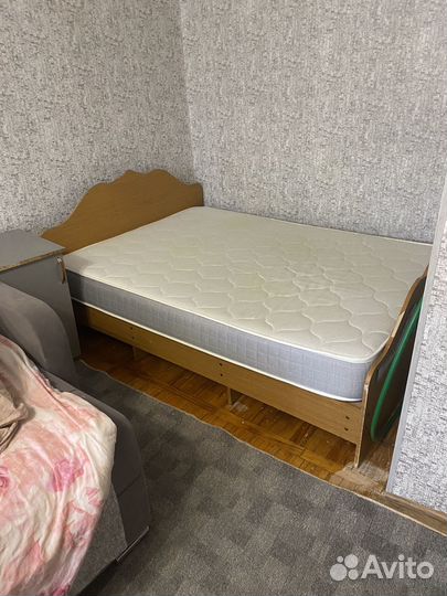 Кровать с матрасом бу