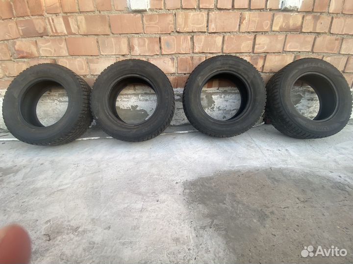 Kumho I'Zen KW22 205/70 R15 96T