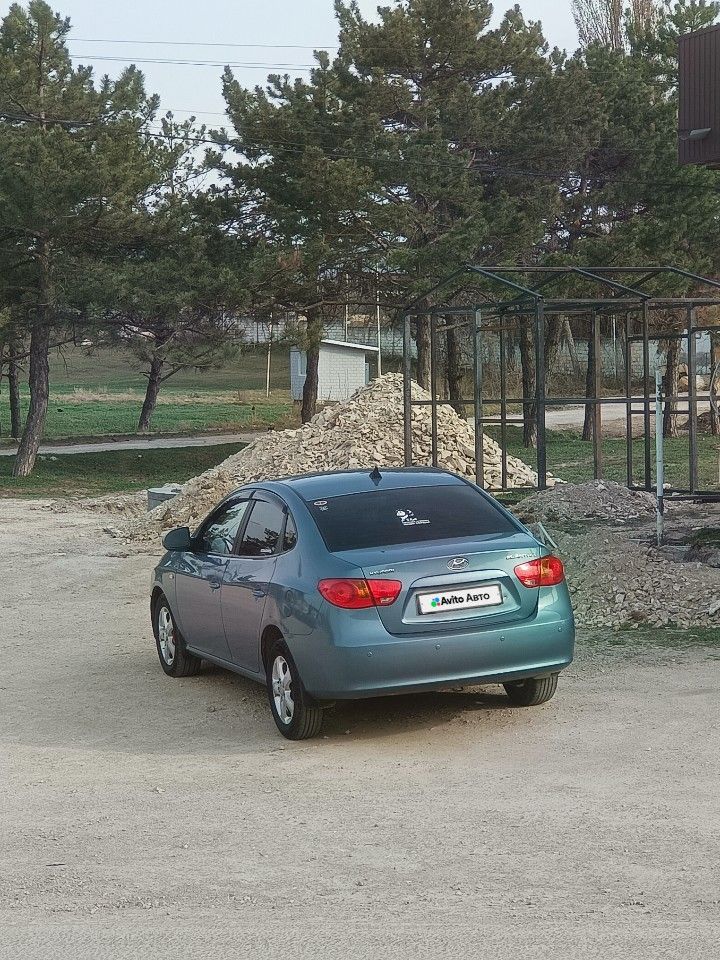 Hyundai Elantra: фото владельца
