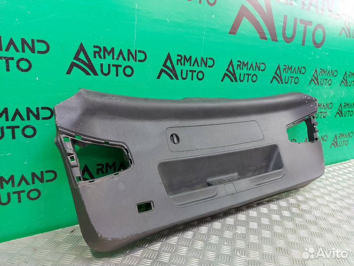 Обшивка двери багажника нижняя Audi Q5 2 FY