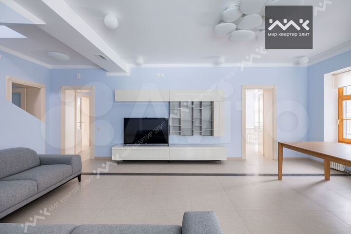 Коттедж 268,5 м² на участке 12 сот.