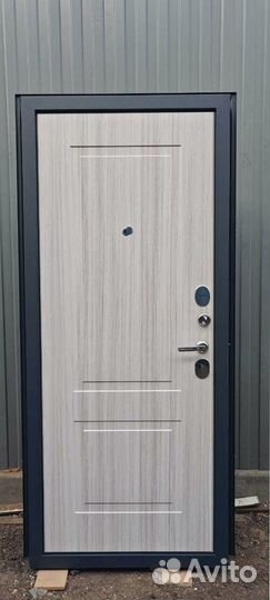 Дверь входная металлическая