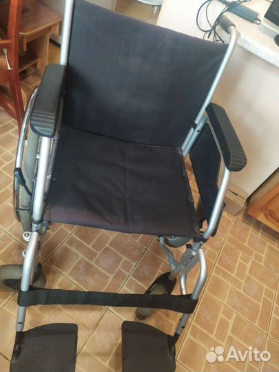 Инвалидная коляска складная новая