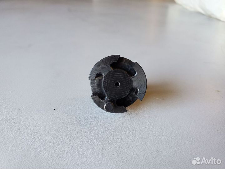 Основание защелки боковой панели BRP Ski-Doo Lynx