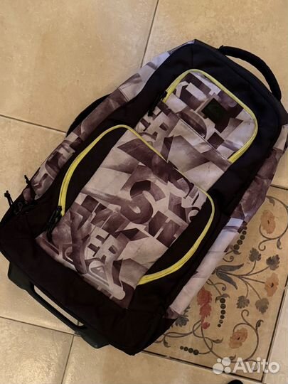 Чемодан quiksilver