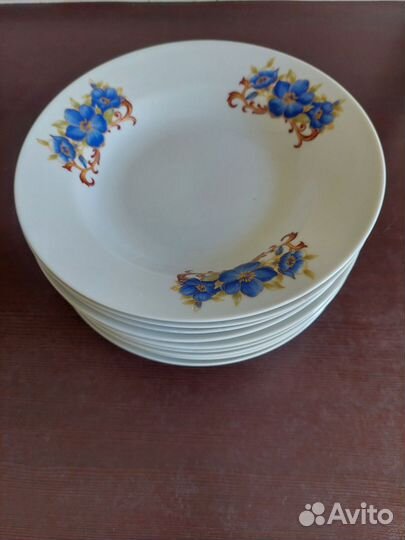 Тарелки 9 шт