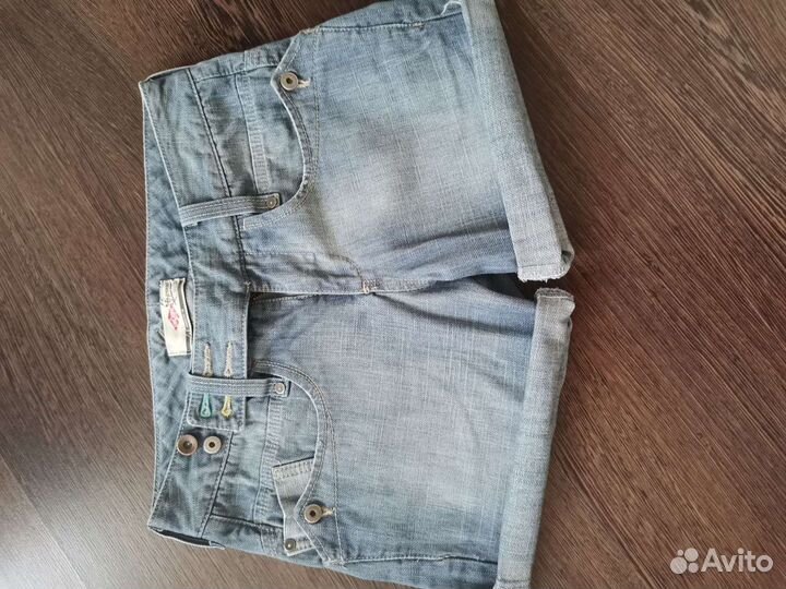 Джинсовые шорты