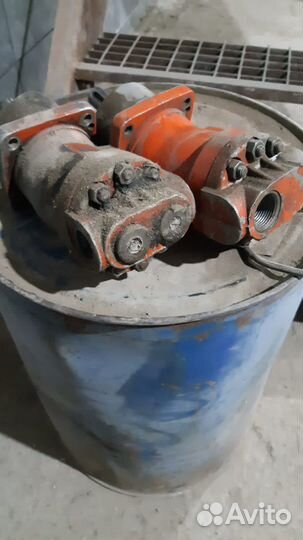 Гидромоторы поворота экскаватора эо3323