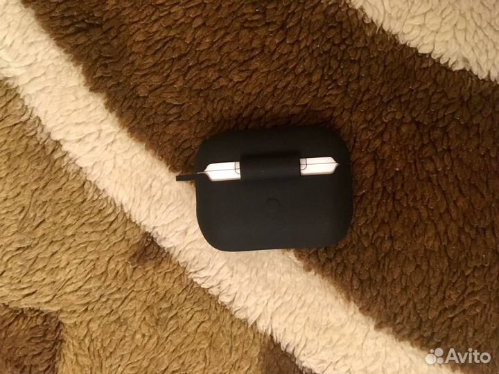 Беспроводные наушники AirPods Pro шумоподавление