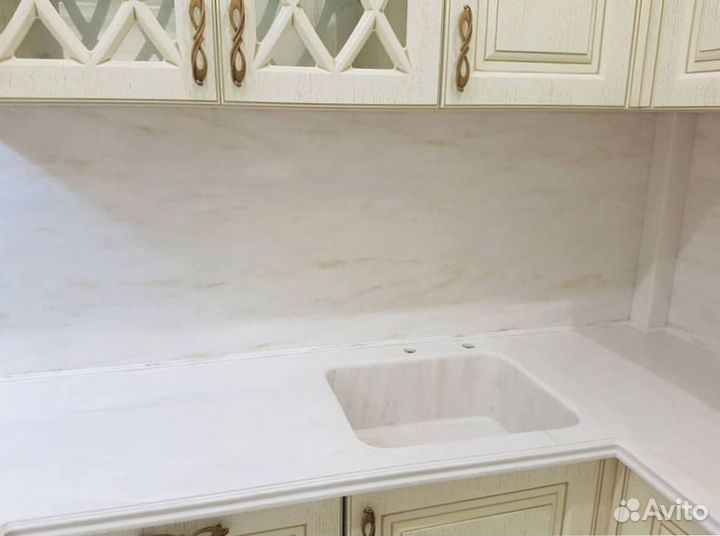 Столешница на кухню из искусственного камня