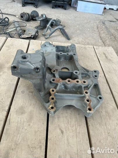 Кронштейн кабины правый Sitrak C7H MAX MC13.48-50