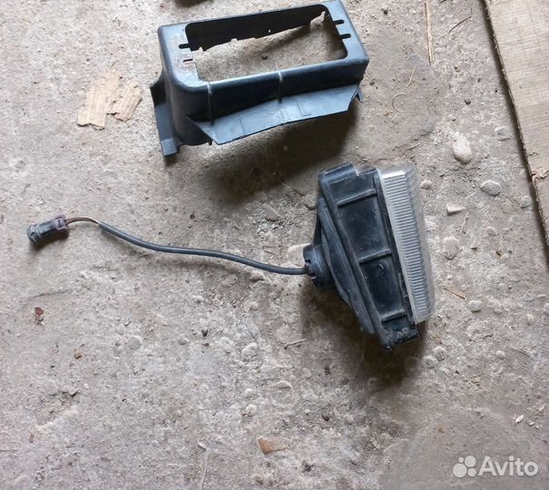 Левая сторона противотумарки ауди 100 с3