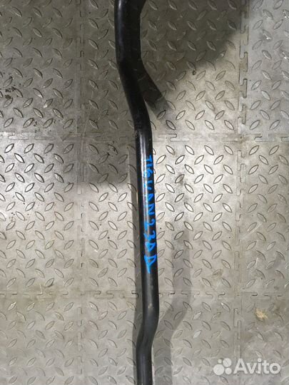 Стабилизатор задний (Volkswagen Tiguan)