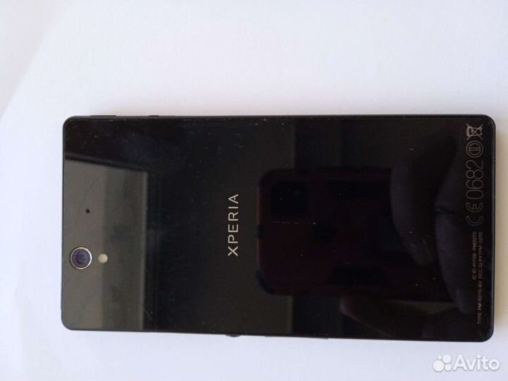 Телефон Sony Xperia z