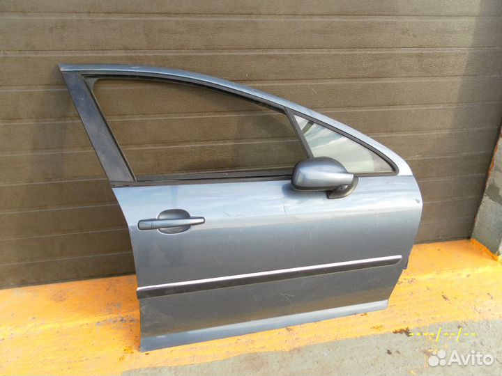 Дверь передняя права пежо 407 серая