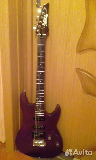 Электро-гитара ibanez