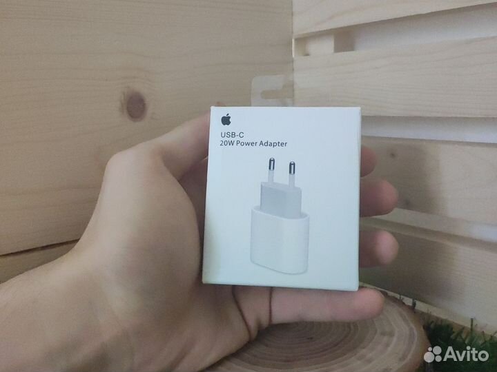 Зарядка на iPhone 20w блок