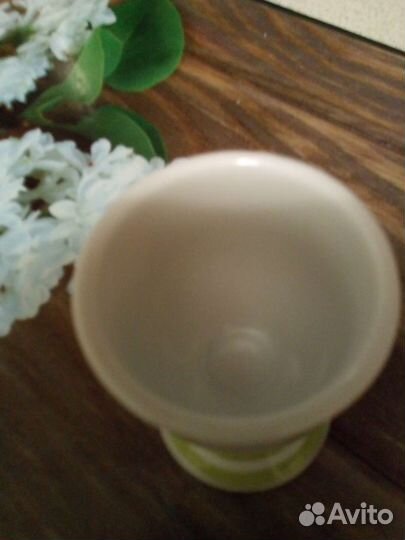 Керамическая подставка под яйцо