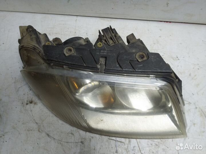Фара правая Volkswagen Passat B5 2000-2005