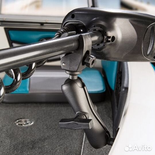 Кронштейн держатель штанги электромотора в Т-паз