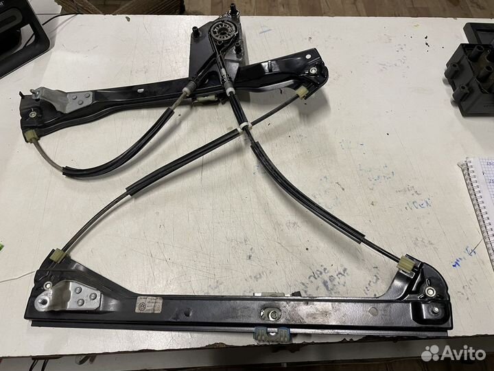 Трапеция стеклоподъемника Volkswagen Polo (SED)