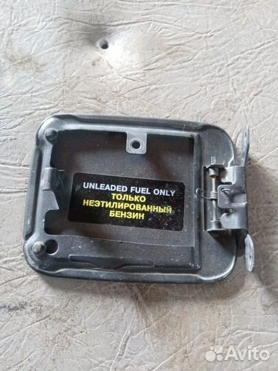 Лючок бензобака Hyundai Accent G4EC 2008