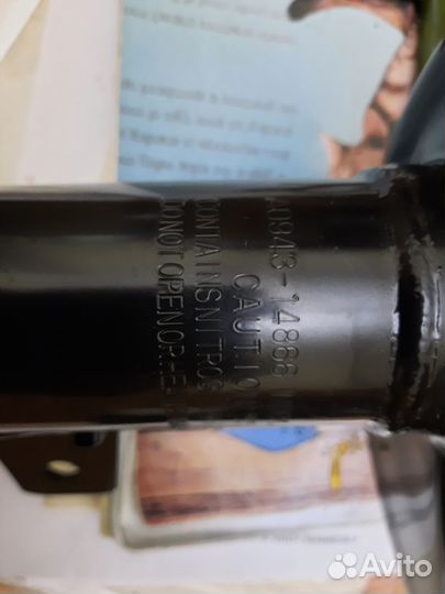 Стойки амортизатора на Лексус RX 3330 Оригинал