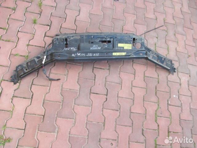 Панель передняя (телевизор) Volvo S60 2000-2009