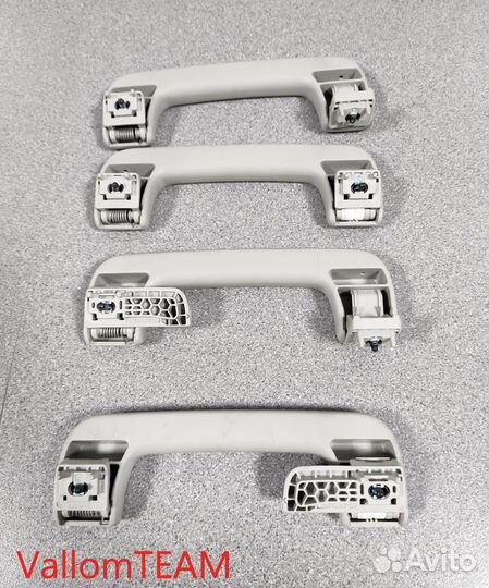 Лот Q248 ручка потолочная комплект Audi Q7