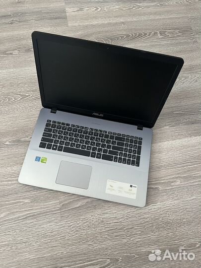 Ноутбук Asus 17,3/Silver N5000/Geforce MX110