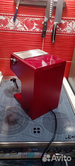 Гейзерная кофеварка delonghi