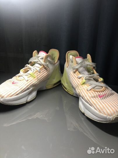 Nike Lebron Witness 6